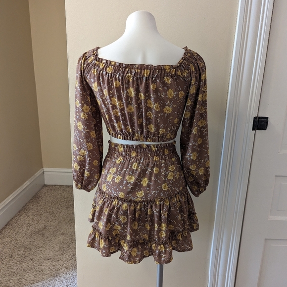 Altra'd State brown with yellow floral print skirt and crop top set size XS - Picture 3 of 8